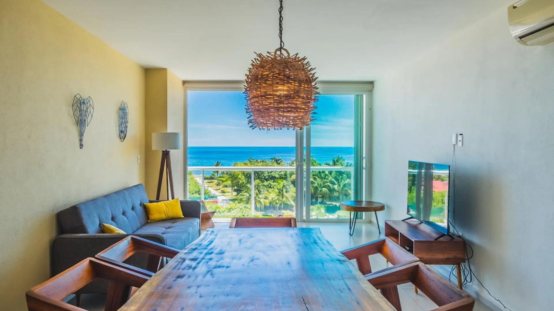 New Beachfront Luxury Apartments 칸쿤 멕시코
