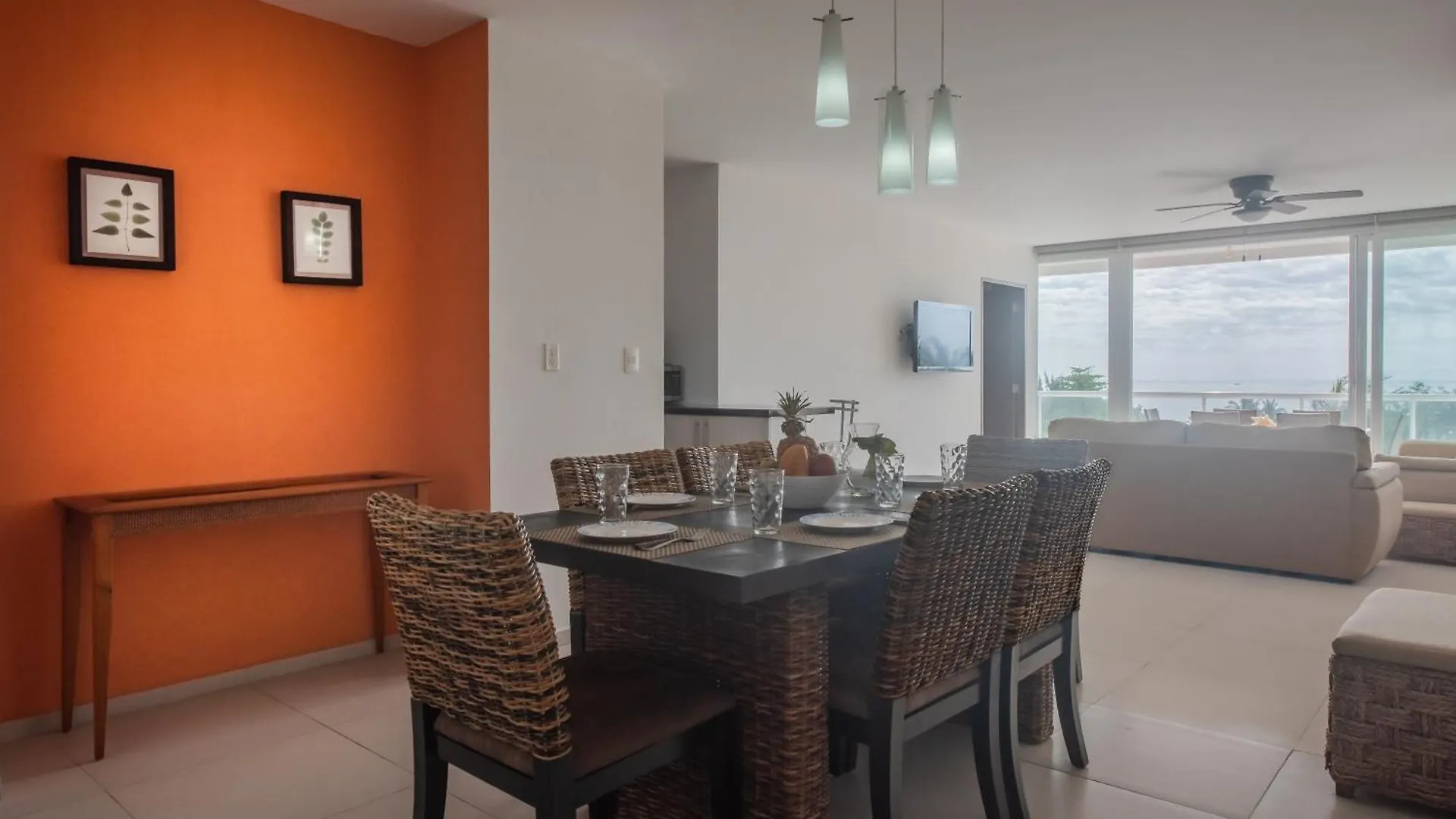 New Beachfront Luxury Apartments 칸쿤